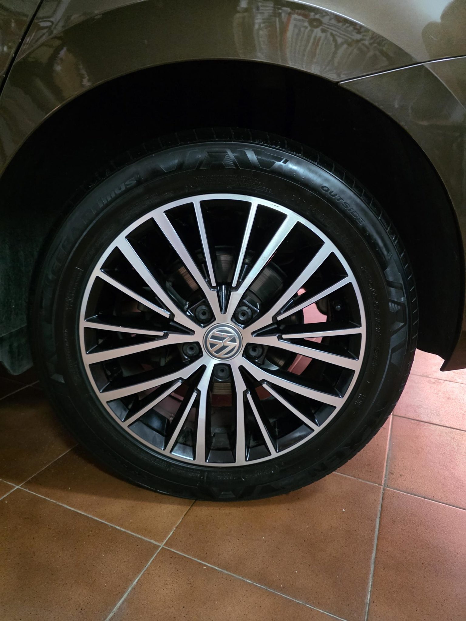 Limpieza de guanteras de coche a domicilio en Castellón – NMG Detailing