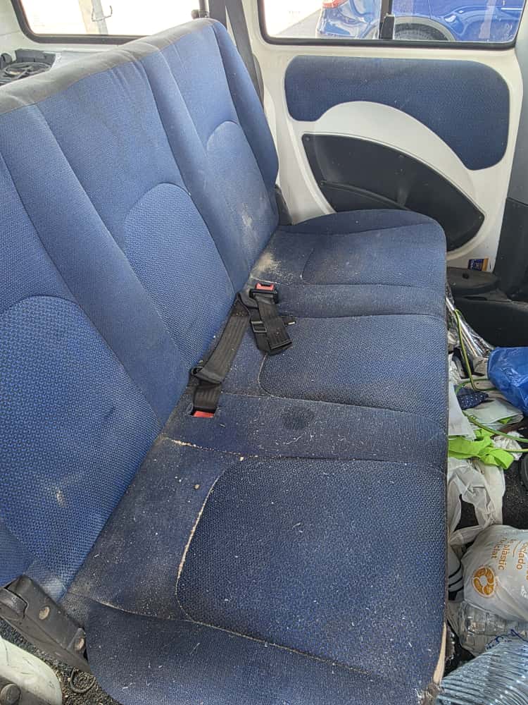 Detalle antes de la banqueta trasera a domicilio en Castellón – NMG Detailing