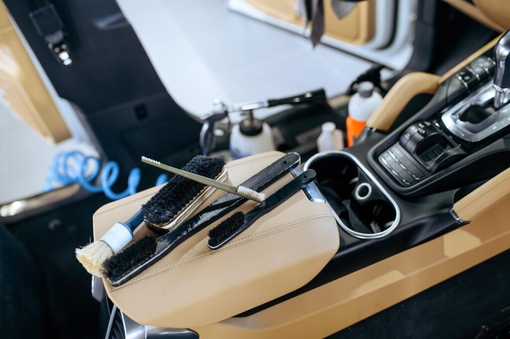 limpieza interior cepillos NMG detailing